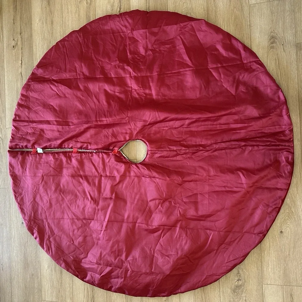 VTG Red Tan Round Velvet Trim Beaded Snowflake Accent Christmas Tree Skirt 55